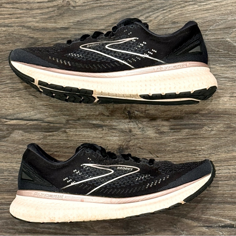Brooks Black and Cream Running Shoes